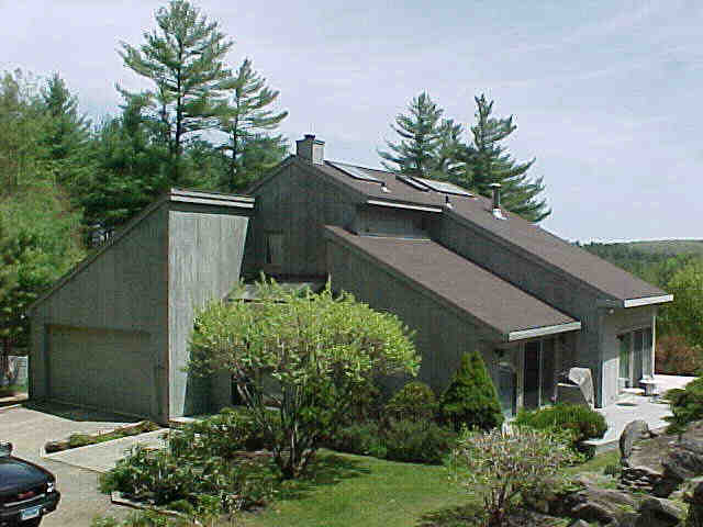Building photograph for 60 WEATOGUE ROAD